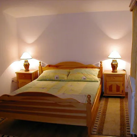 Mali Wimbledon Apartman *